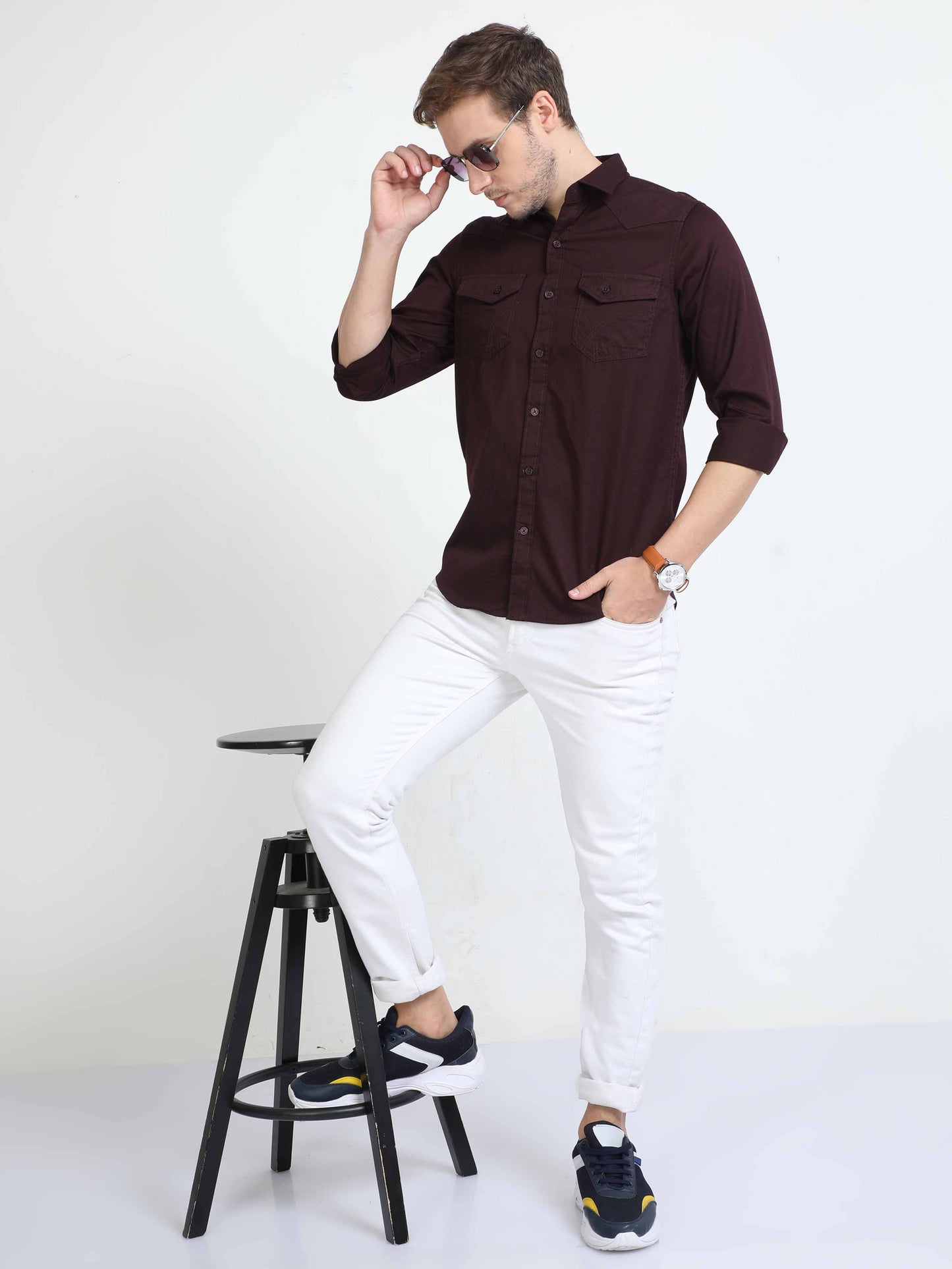 maroon double pocket shirt