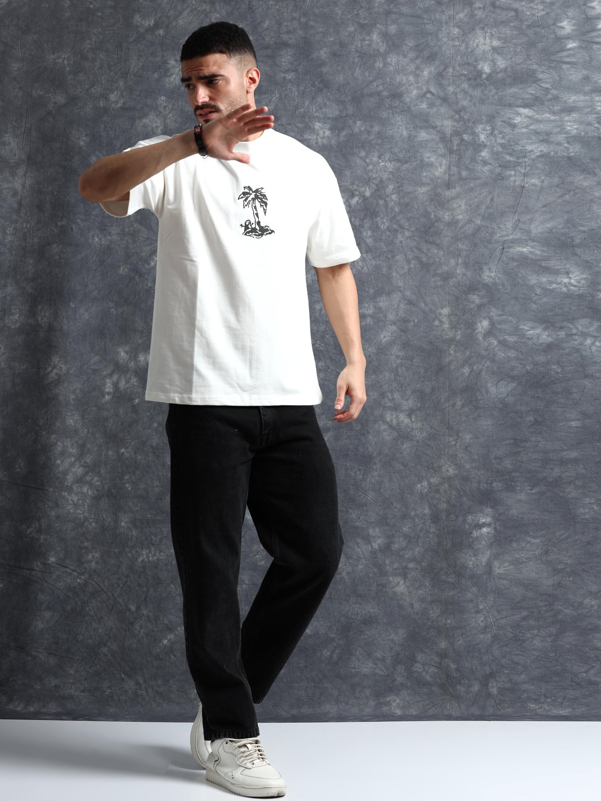 white oversized t shirt for Men - Black Denim